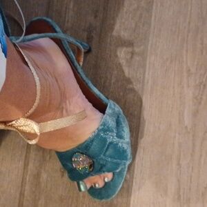 Kurt Geiger Kensington London Rainbow Eagle Teal Quilted Stylish Heels Flawed